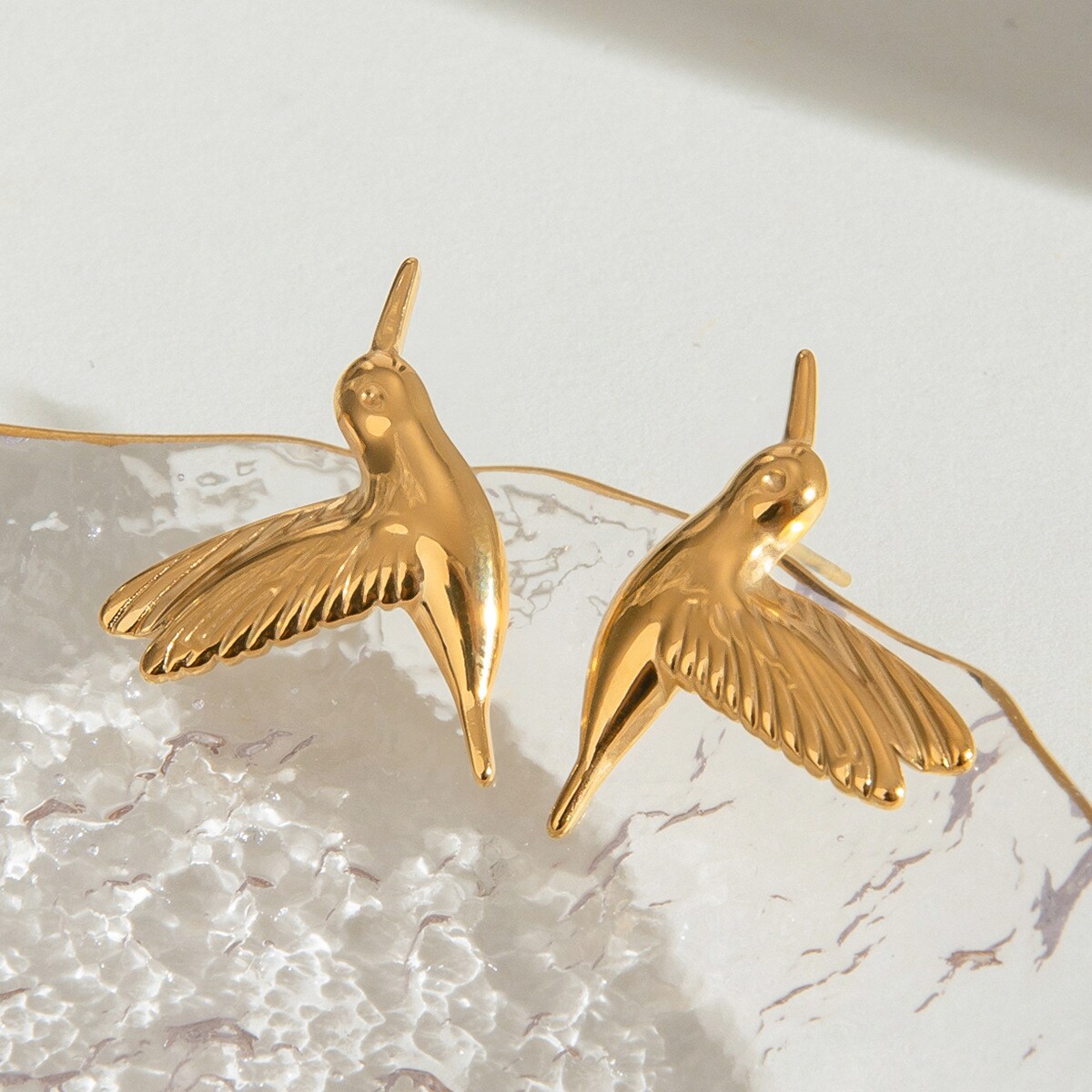 1 Pair Ethnic Retro Style Bird Shape Stainless Steel 18K Gold Plated Women's Stud Earrings 